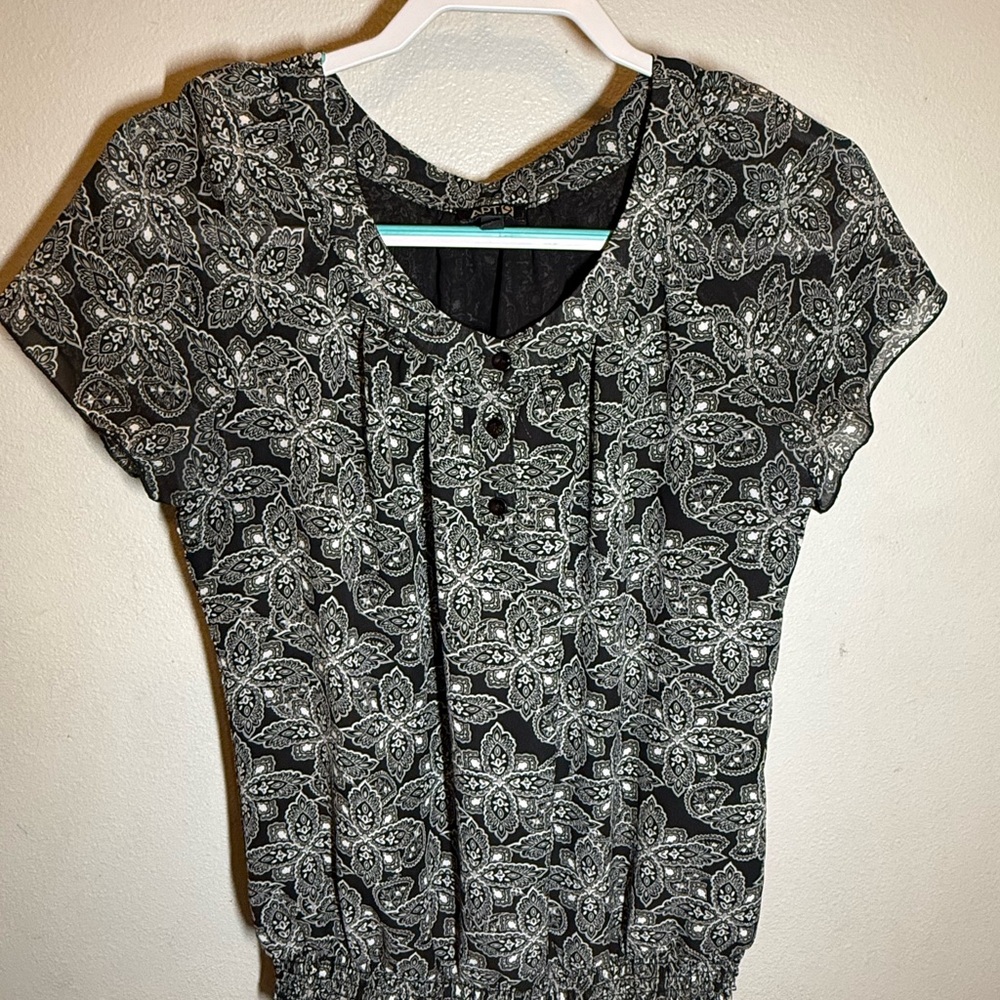 Apt. 9 Black and White Floral Blouse